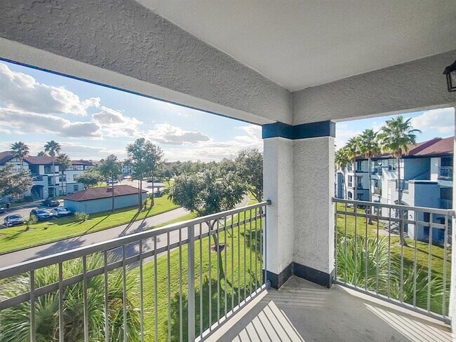 Building Photo - 3700 Castle Pines Ln