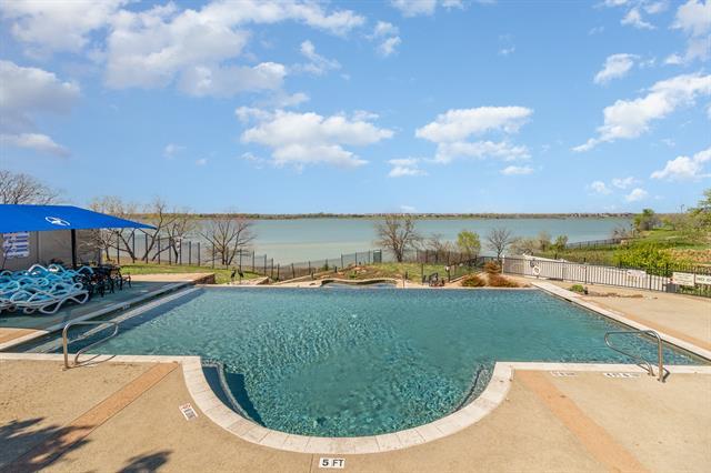 Building Photo - 3925 Oakmont Dr