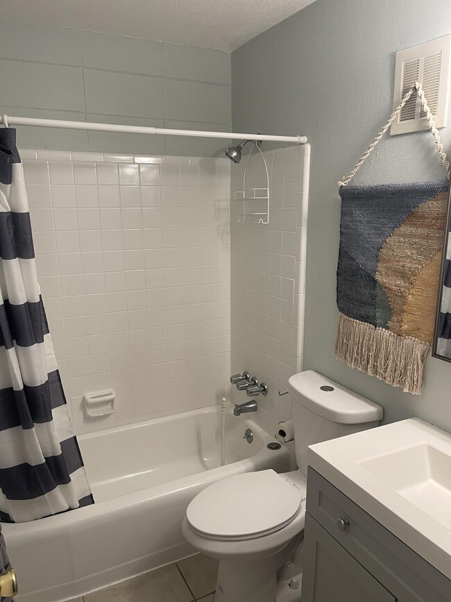 Building Photo - 55 Needle Blvd