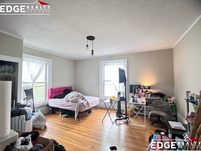 Building Photo - 8 Malbert Rd