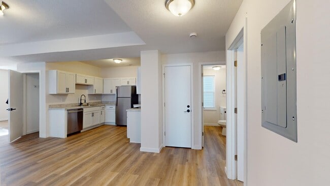 Building Photo - IMMACULATE - Clark / Fulton Area - 3 Bedrooms - 3 Baths - Single Family Home