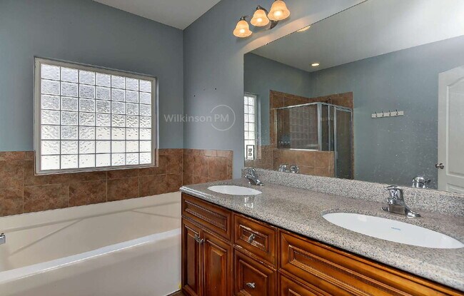 Building Photo - Charming 3-Bedroom in Arbor Croft with Out...