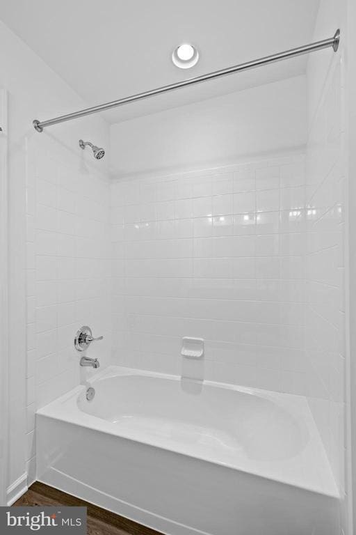 Building Photo - 463 Peleton St