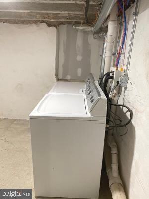 Building Photo - 4670 Umbria St