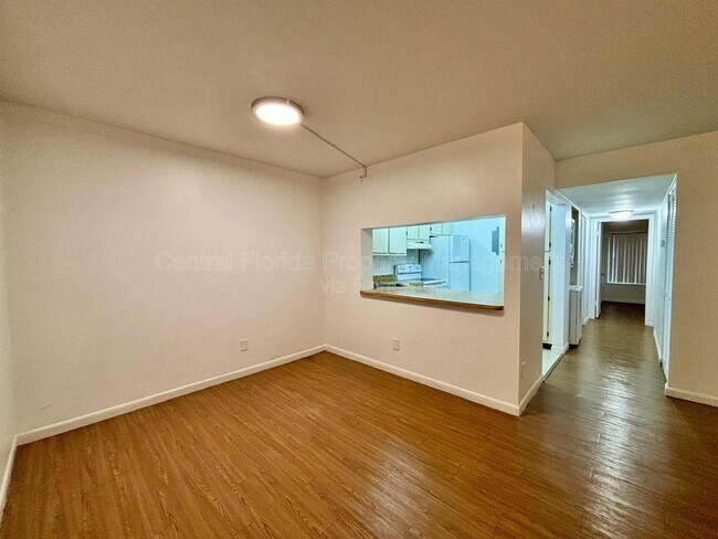 Building Photo - 8211 Sun Spring Cir