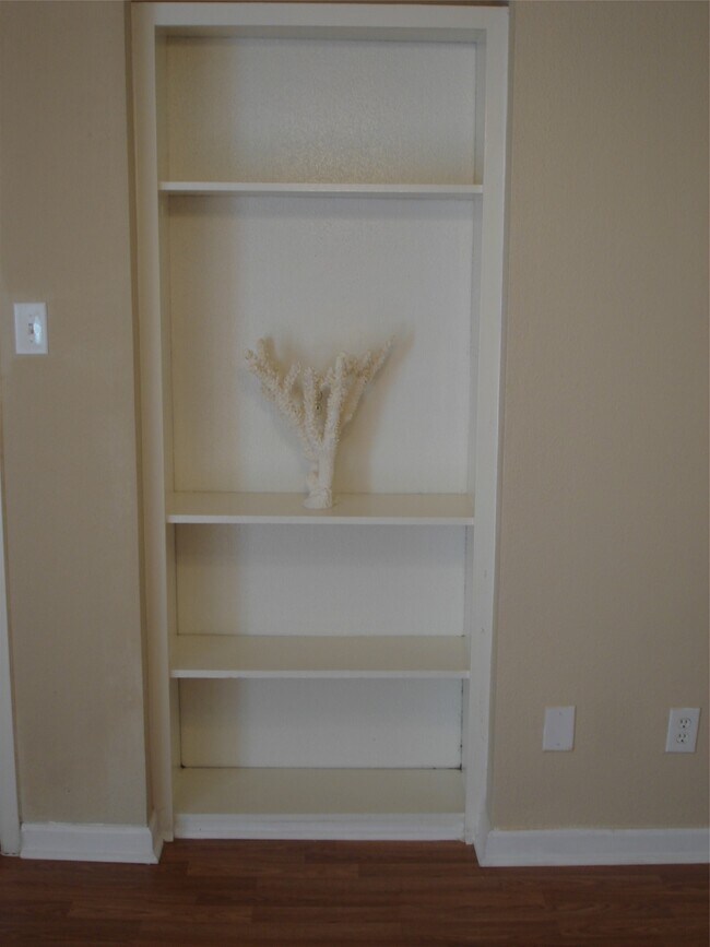 Building Photo - 12955 Woodforest Blvd