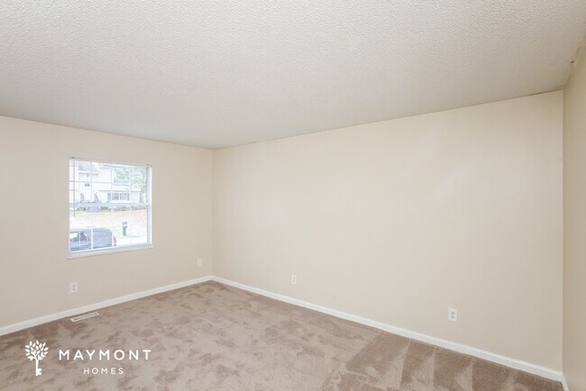 Building Photo - 225 Orchard Hill Dr