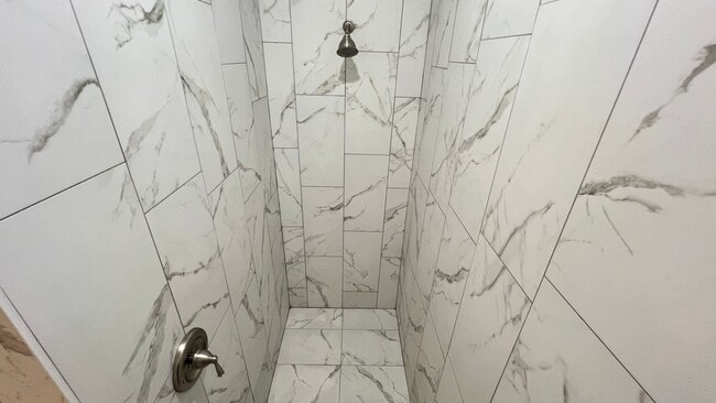 Building Photo - Gorgeous 3 Bedroom, 2 Bathroom Home in Palm Bay!!