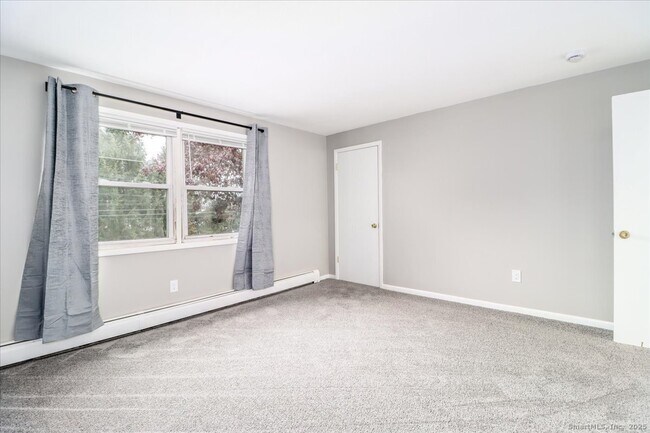 Building Photo - 115 Kensington Ave