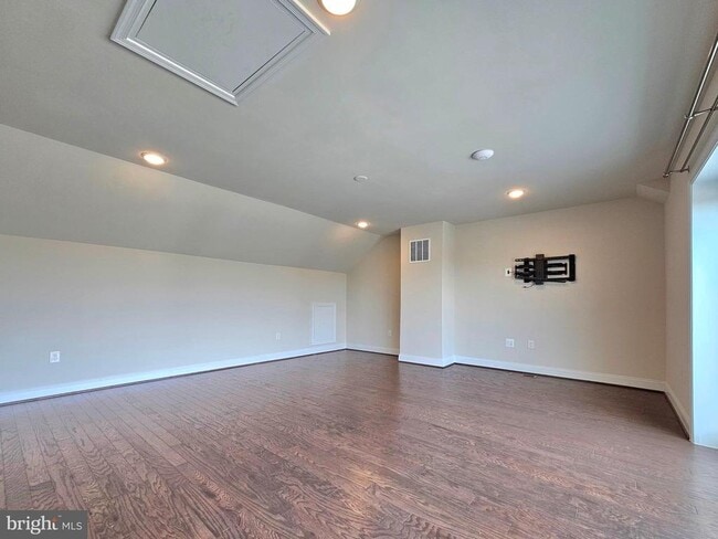Building Photo - 17235 Branched Oak Rd