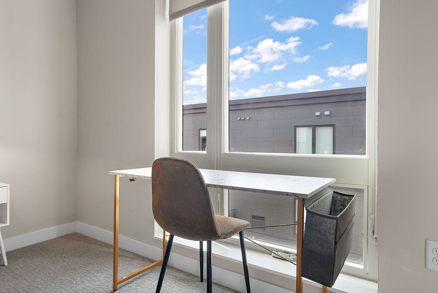 Building Photo - 1410 Nicollet Ave