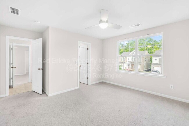 Building Photo - 14924 Nichols Hall Dr