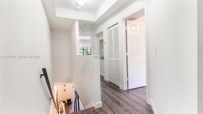 Building Photo - 3889 Tree Top Dr