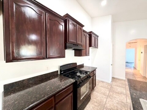 Building Photo - 7733 Walpole Ave