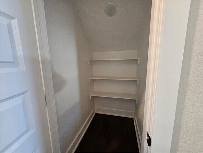 Building Photo - 7102 SW High Meadow Blvd