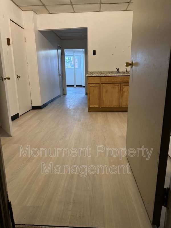 Building Photo - 8 E Church St