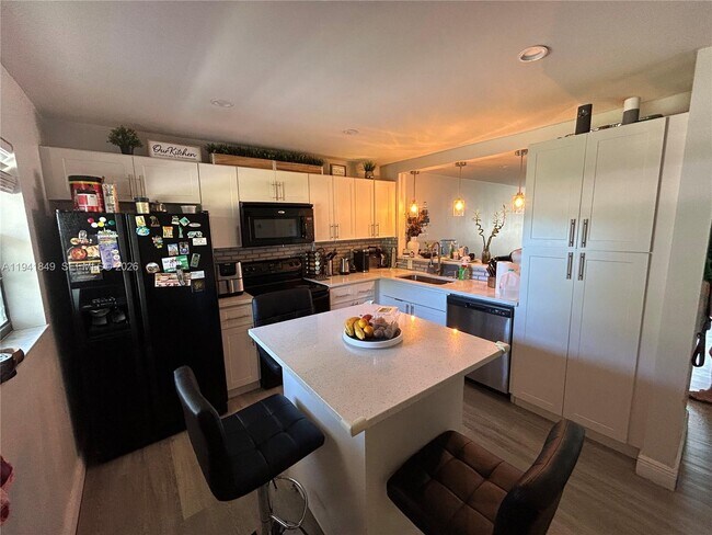 Building Photo - 200 Gate Rd