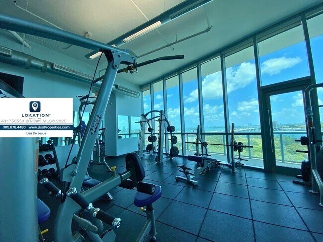 Building Photo - 888 Biscayne Blvd