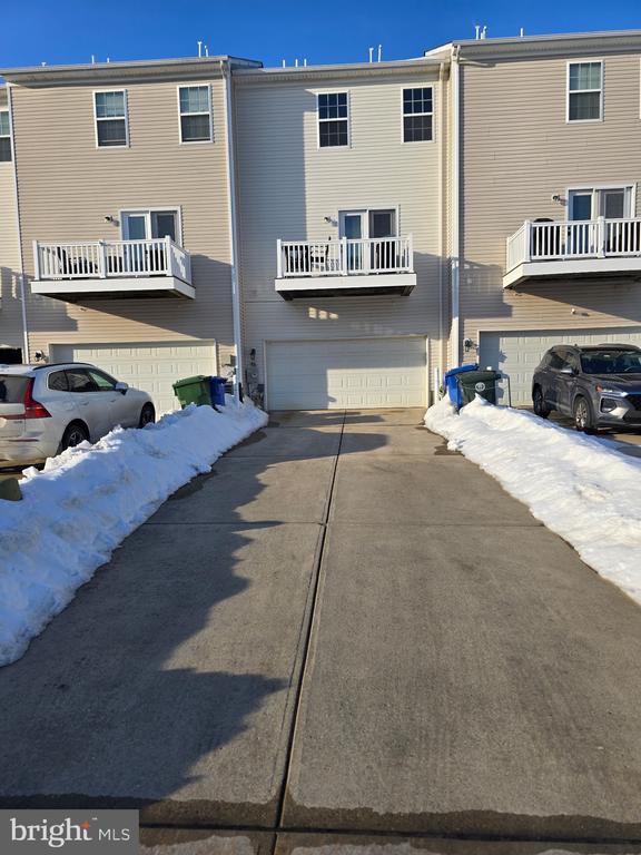 Building Photo - 1120 Munyon Dr