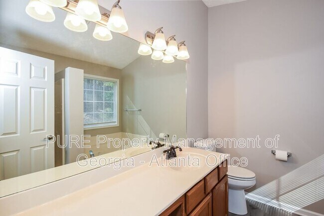 Building Photo - 179 Weatherstone Dr