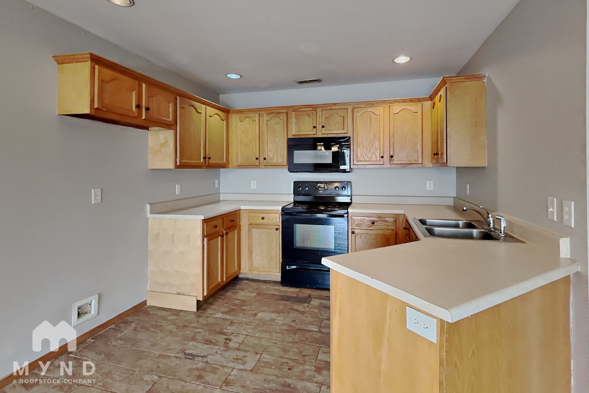 Building Photo - 2552 W Delmar St
