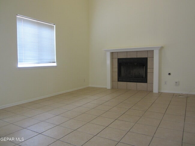 Building Photo - 538 Olmeca Dr