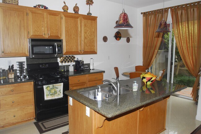 Building Photo - 11817 Miro Cir