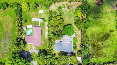 Building Photo - 5785 SW 160th Ave