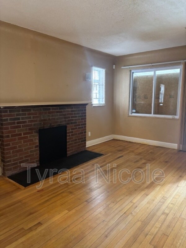 Building Photo - 16016 Chalfonte St