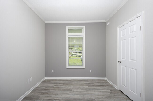 Building Photo - 1618 Killarney Ct