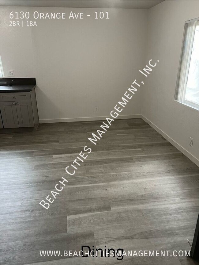 Building Photo - Remodeled Lower Unit