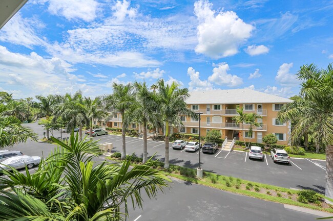 Building Photo - **ANNUAL OR SEASONAL RENTAL**