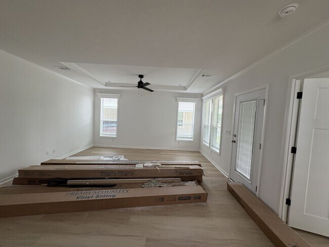 Building Photo - 1655 Voyager Dr
