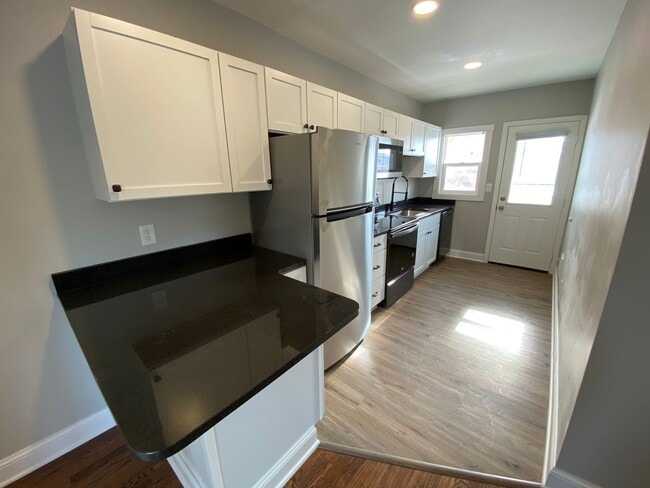 Building Photo - 4339 Wakeley St