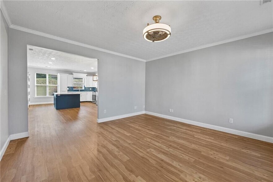 Building Photo - 6616 Splashwater Dr