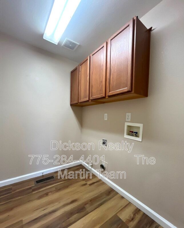 Building Photo - 1998 Amber Leaf Ct