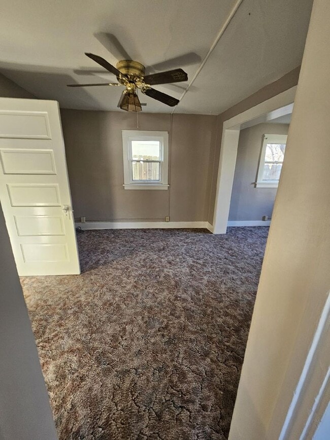 Building Photo - 539 S McKinley St