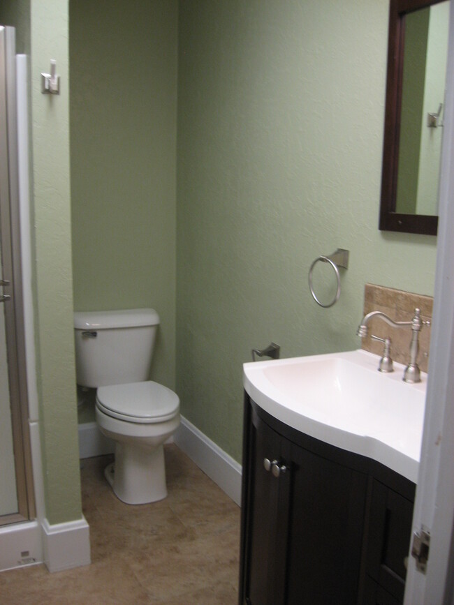 Downstairs Bath - 1108 S Cedar St