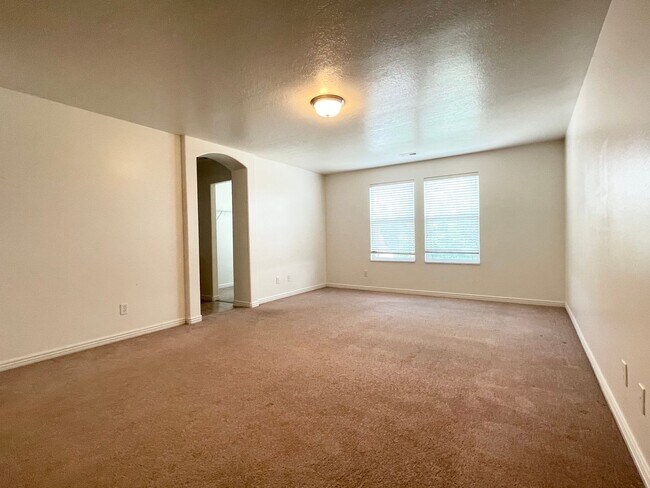 Building Photo - 5543 Copper Park Dr