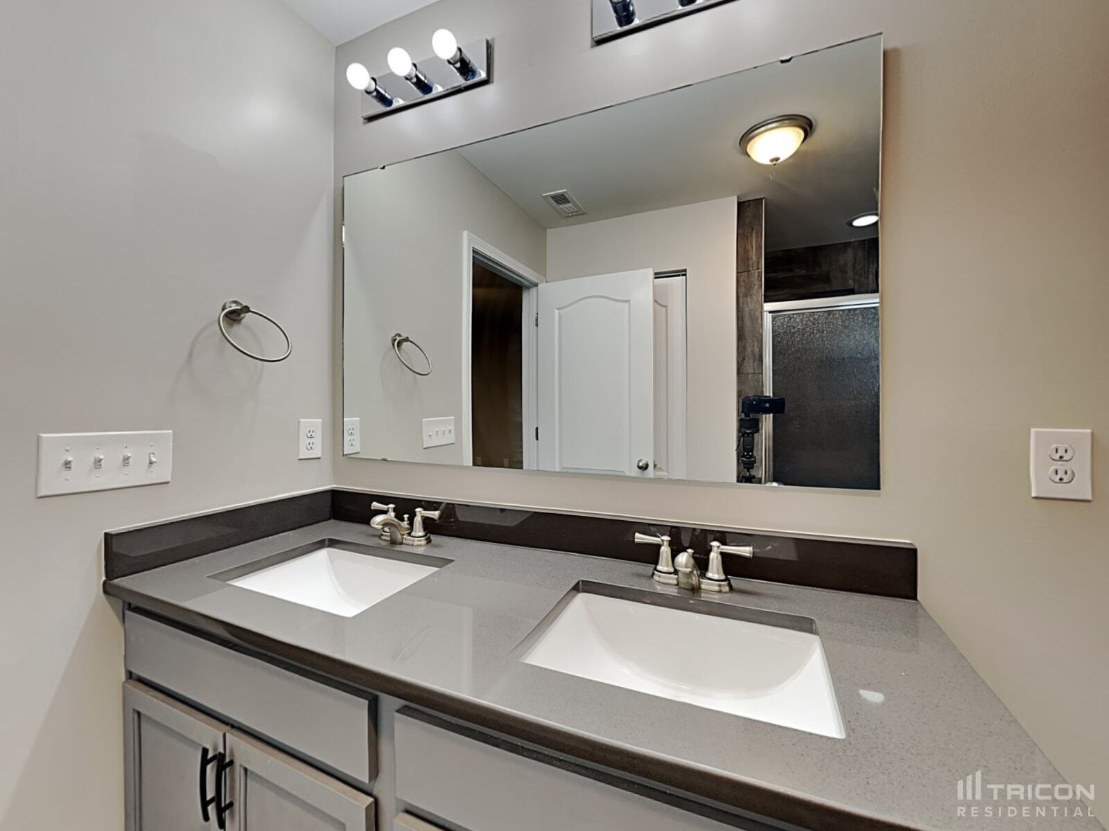 Building Photo - 95 Fleetwood Ct