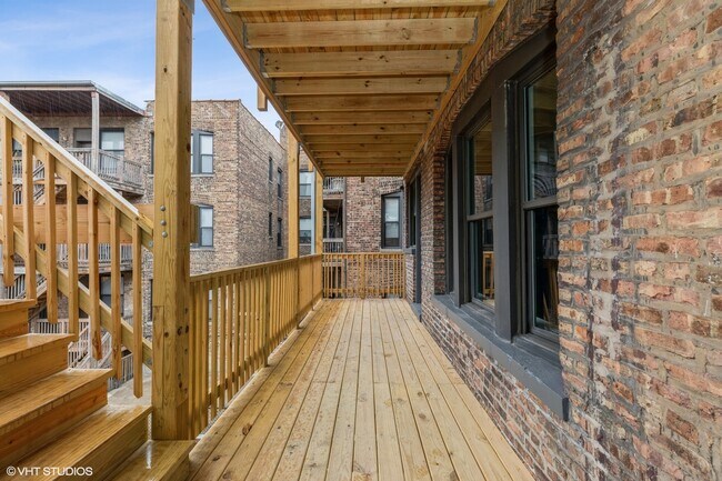 Building Photo - 5038 S St Lawrence Ave