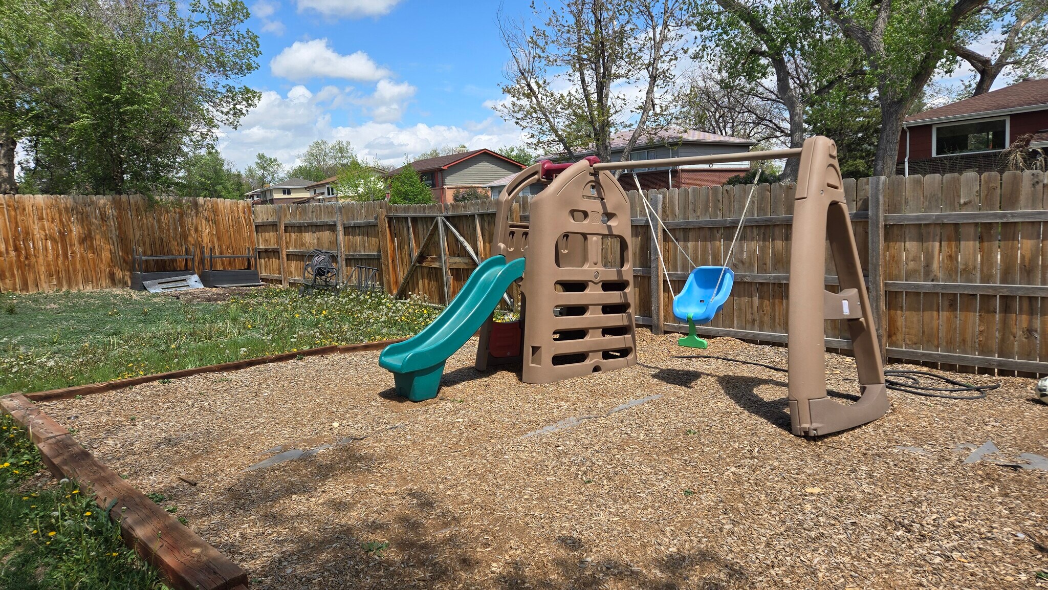 Building Photo - 565 W 96th Ave