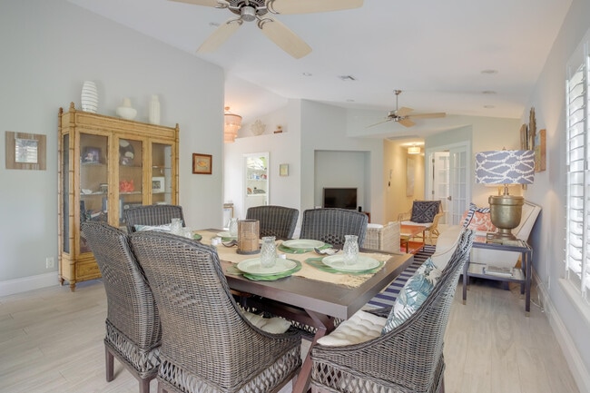 Building Photo - 11949 Rosetree Terrace