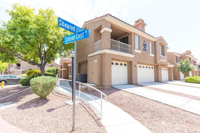 Building Photo - Available! 2 Bedroom Townhome inside Pacif...