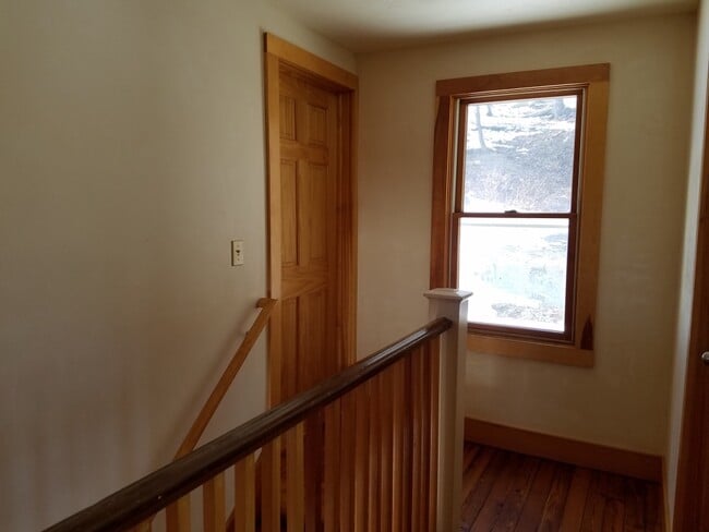 Building Photo - 143 Railroad Ave