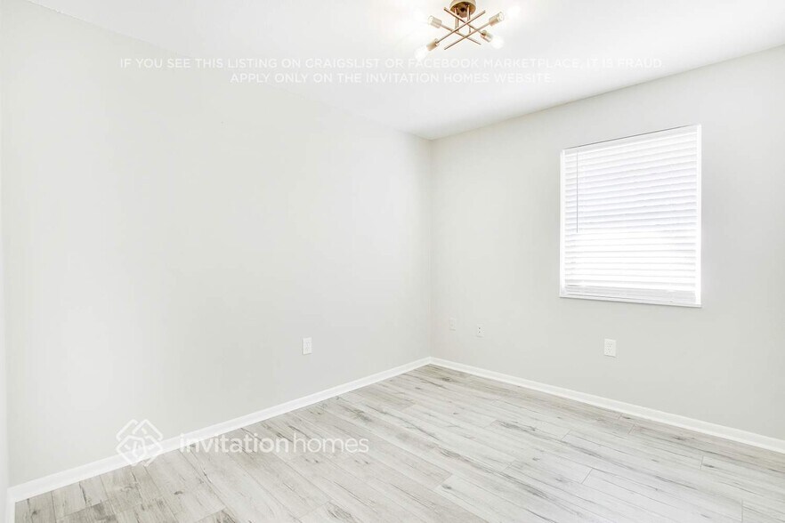 Building Photo - 4083 Ester Dr SW
