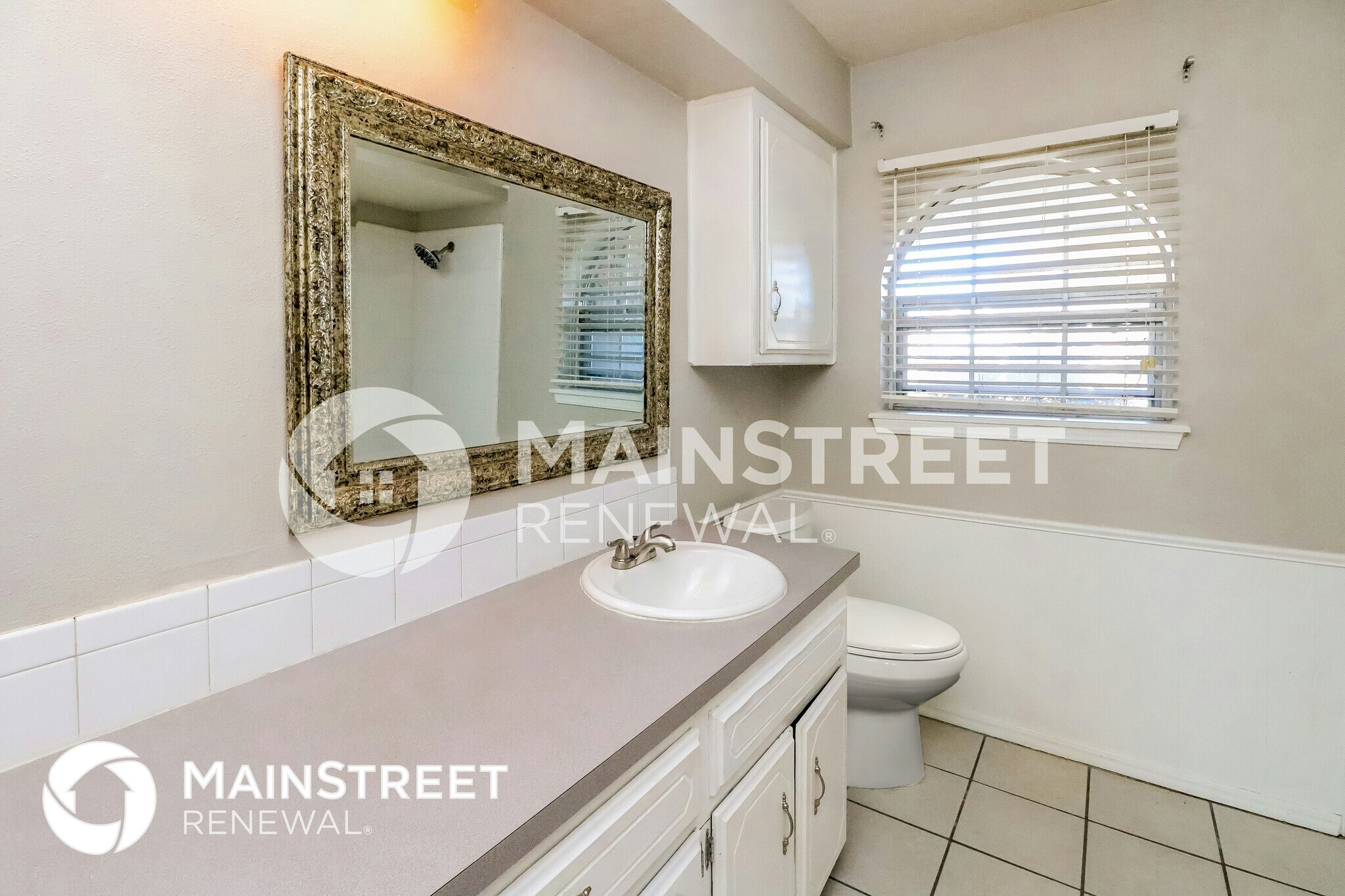 Building Photo - 828 SE 9th St