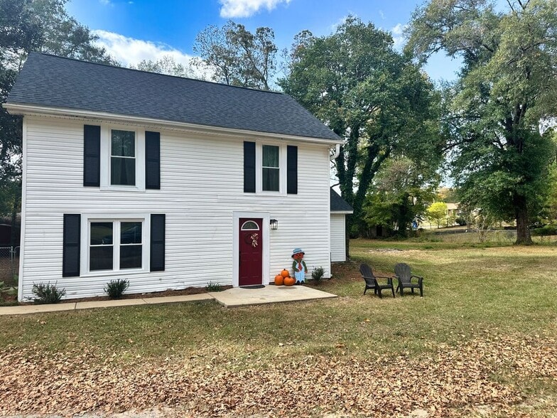 Primary Photo - 235 N Northington St