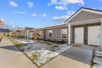 Building Photo - 423 W 3rd St