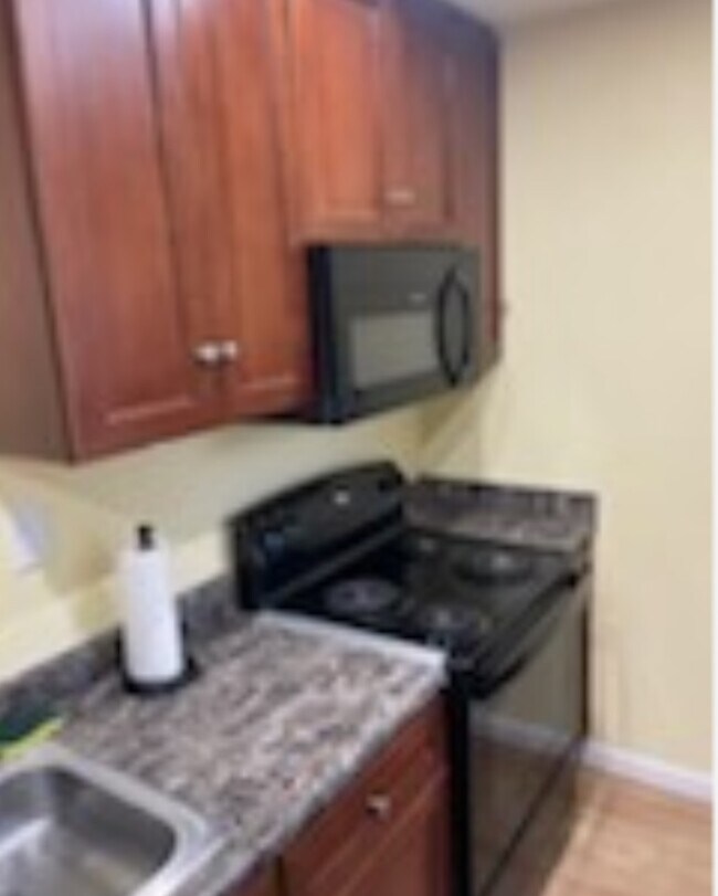 Building Photo - 1746 Sattler Dr